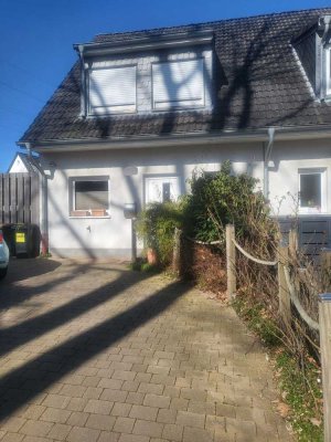 Reihenendhaus nähe Schlosspark und Weitmarer Holz