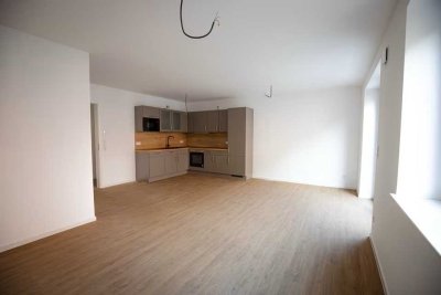 Hochwertiges Neubau-Apartment mit Terrasse, Einbauküche & Stellplatz – Erstbezug in ruhiger Lage