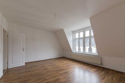 Renovierte Zwei-Zimmer-Wohnung in Zentraler Lage von Flensburg mit PKW-Stellplatz