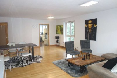 TOP 3  Zi.-Wohnung im Stadtzentrum - leerstehend