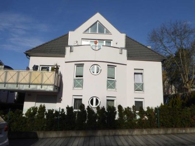 Chemnitz-Schloßviertel-Modernes Wohnen trifft auf grüne Ruhe-mit Garage