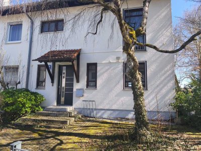 Geräumiges 5-Zimmer Reiheneckhaus in München Johanneskirchen S- Bahnnähe ( ca. 7 min) ABSOLUT Ruhig