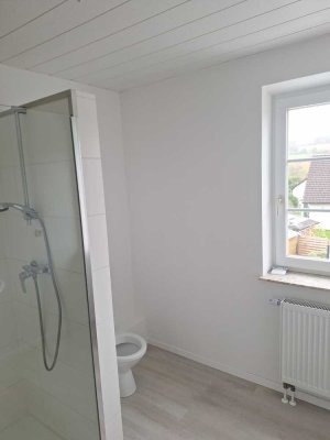 Schöne 3-Zimmer-Wohnung mit Balkon in Felsberg