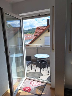 Schöne 2-Zimmer-Dachgeschosswohnung mit EBK in Schwäbisch Hall
