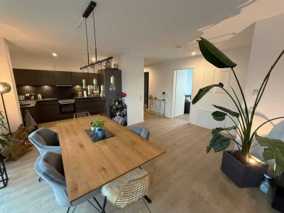 Ankommen! Wohlfühlen! 4-Zi.- Penthousewohnung mit Dachterrasse und TOP - Ausstattung