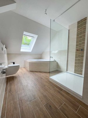 Erstbezug in Alberoda! Moderne 4-Raum-Wohnung mit eigenem Garten