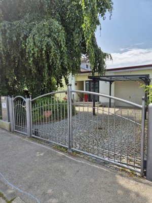 Großes hochwertiges Einfamilien-/ Zweifamilien-/ Mehrgenerationenhaus mit Einliegerwohnung