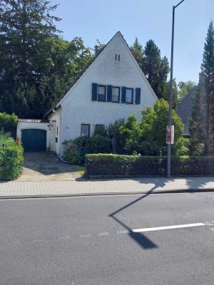 Außergewöhnliches Kleinod am Waldpark der Stadt Troisdorf