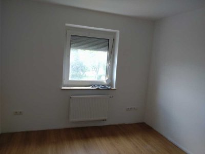 4 ZKB KOMPLETT MODERNISIERT DUSCHE - SCHMUCKSTÜCK