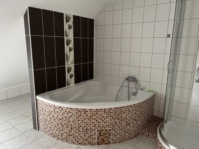 Ansprechende 5-Zimmer-Maisonette-Wohnung mit Balkon in Reinheim. Neubaugebiet!