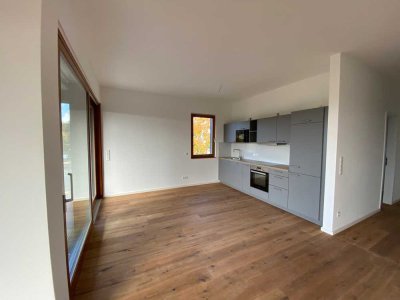 Moderne 3-Zimmerwohnung mit Balkon und Stellplatz