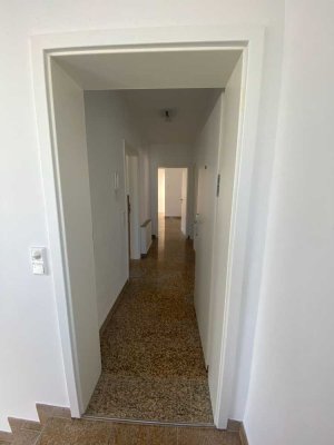 Attraktive 4-Zimmer Wohnung mit Balkon in Rodenbach