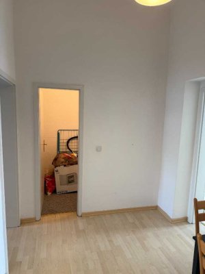 Etagenwohnung in Dresden zu vermieten.