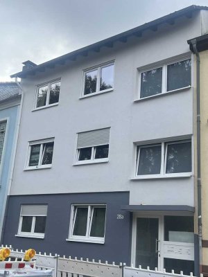 Wohnung 77qm in Toplage mit 40qm Keller/Lager und PKW Stellplatz