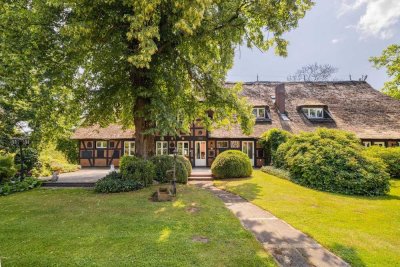 Exkl. Anwesen 70 km südöstl. von Hamburg - bis 30 ha Flächen-Zukauf möglich