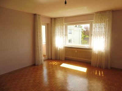 Praktisch geschnittene 3,5 - Zimmer-Wohnung in Weingarten in bevorzugter Wohn- und Aussichtslage