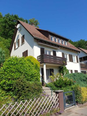 Sonnige 3-Zimmer-Wohnung mit Einbauküche und herrlichem Blick über das Nagoldtal in Bad Liebenzell