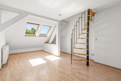 Bezugsfreie 2-Zi.-Dachgeschosswohnung + ca. 10 m² Spitzboden! Nahe der Altstadt Köpenick