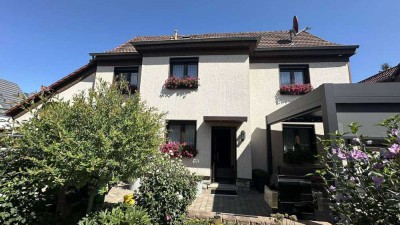 Charmantes Einfamilienhaus in Erfurt-Bischleben mit Garten, Pool und modernisierter Heizung