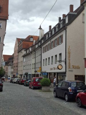 Charmante Innenstadtwohnung mit Donaublick und Loggia -  Ideal für Single oder Paar -