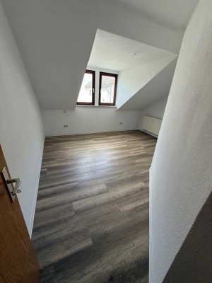 Schöne helle 4R-Wohnung sucht Sie!