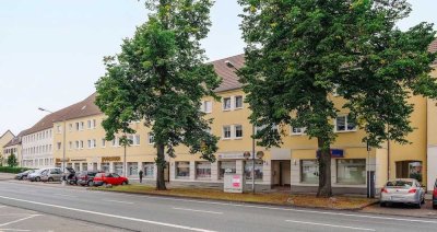 Stadtnahes Wohnen mit Balkon // 2.OG links