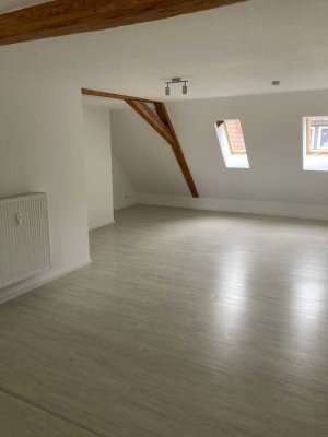 Erstbezug nach Sanierung mit Einbauküche: Schöne 2,5-Zimmer-DG-Wohnung in Sulz a.N.