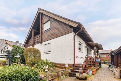 Attraktives  Einfamilienhaus mit Gartenidylle und Sonnenterrasse