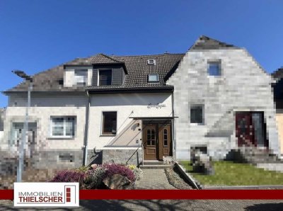 Geräumiges Reihenmittelhaus mit Anbau und Garten – Ideal für Mehrgenerationen
