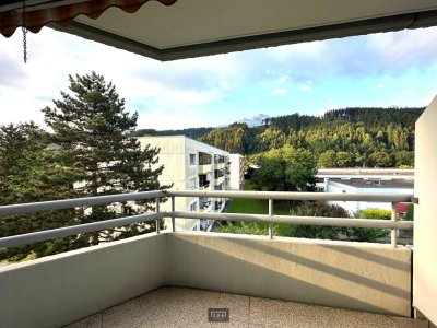 226 Immobilien: Sanierungsbedürftige 3-Zimmer-Whg. + separate Küche und Südloggia in VÖLS