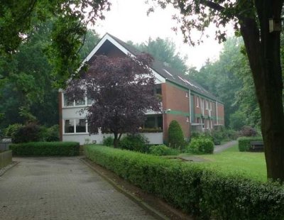** 1 1/2 Zi. Whg. in ruhiger und grüner Lage **