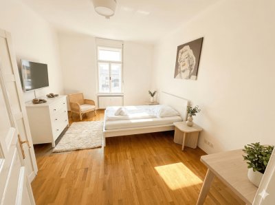 Stylische voll möblierte Garçonnière im Trendbezirk Lend – ideal für Anleger