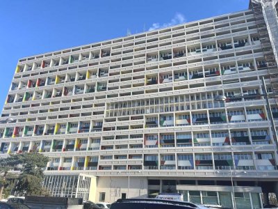 3-Zimmer-Maisonette im Corbusierhaus mit Ost- & Westbalkon – provisionsfrei
