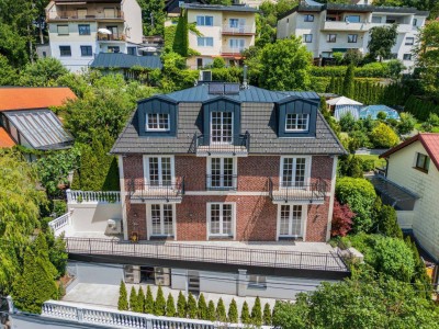 Exklusive Neubauvilla mit Indoor Pool, privater Wellnessoase und Panoramablick über den Wienerwald