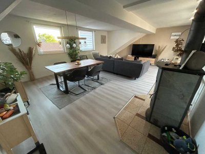 Erbpacht: Helle, moderne Dachgeschosswohnung in Lütgendortmund