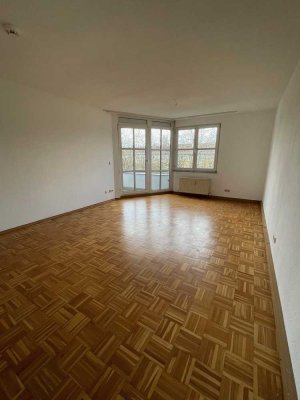 Wohn(t)raum in Freimann: Frisch renovierte 2-Zimmer-Wohnung mit Balkon