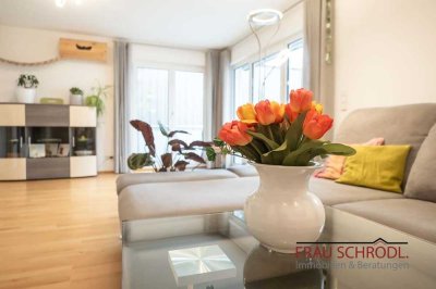 Exklusive Eigentumswohnung in Hilzingen-Twielfeld
Ihr neues Zuhause mit Charme, Komfort und Qualitä