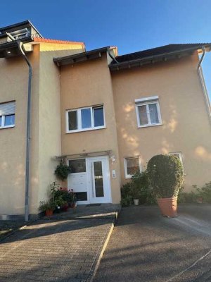 Zentrales 1-Zimmer-Apartment mit Balkon in Öhringen