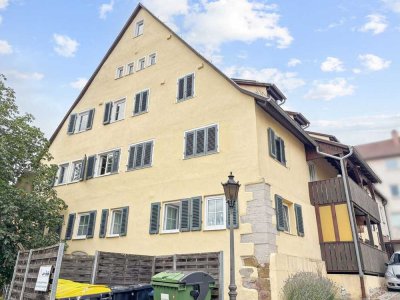 Denkmalschutz: Gepflegte 2-Zimmer-Wohnung zur Eigennutzung oder Kapitalanlage in Knittlingen