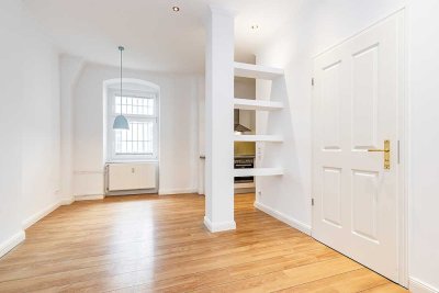 Grunderwerbssteuer geschenkt - Bezugsfreie u. Kernsanierte 3-Zi.-Wohnung am Volkspark Humboldthain
