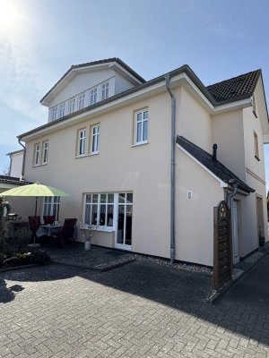 Geräumige Erdgeschosswohnung mit Stellplatz und Terrasse!