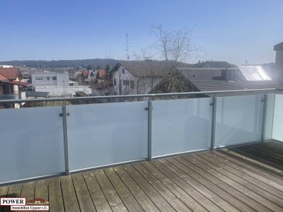 Sehr sonnige 4 Zimmerwohnung mit zwei großen Balkonen &amp; ungestörten tollen Ausblick!