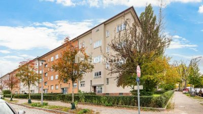 Gepflegte 2-Zimmer-Wohnung mit Balkon im Erdgeschoss eines gepflegten Altbaus