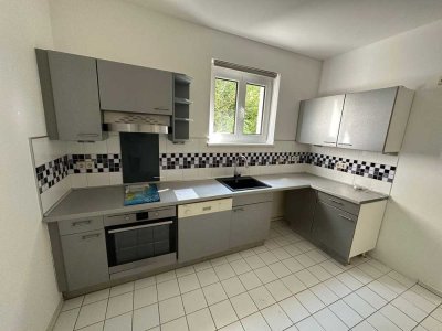 *NEU* Wunderschöne 3-Zimmerwohnung mit Einbauküche und Stellplatz in Neuenhagen