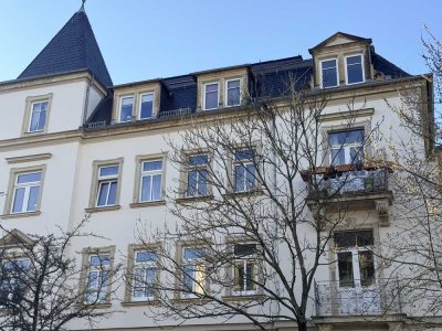 Teilmöblierte 2-Zimmer-Wohnung, Einbauküche, Erstbezug nach Renovierung!