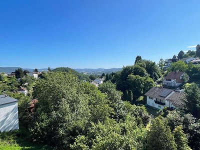 ZWEIFAMILIENHAUS in unverbaubarer Blicklage von Lindenfels