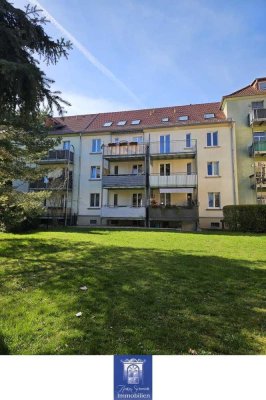 Wunderschöne, helle Wohnung mit Balkon und Tageslichtbad mit Wanne! Grüner Innenhof!