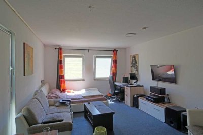 Ideal für Kapitalanleger: Helle 1-Zimmer-Wohnung mit Außenstellplatz