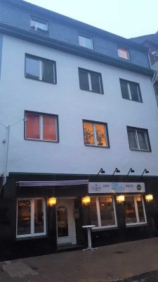 Zentrale Wohnung / Büro in Duisburg City in einem ruhigen, gepflegten 6-Familien-Haus!
