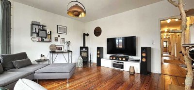 Altbauflair trifft Moderne: 5-Zi.-Wohnung mit Wintergarten, Garten & Garage